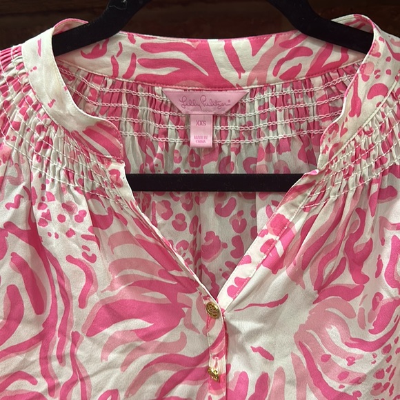 Lilly Pulitzer Silk Pink Elsa Get Spotted Blouse - Picture 3 of 6